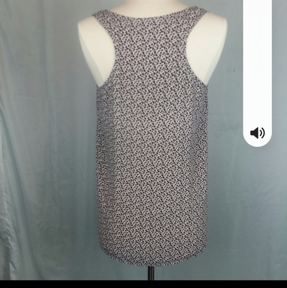 5 For $20.00 CAbi Racerback Leonard Print Tank Top, Medium, Black/Gray - Picture 2 of 6